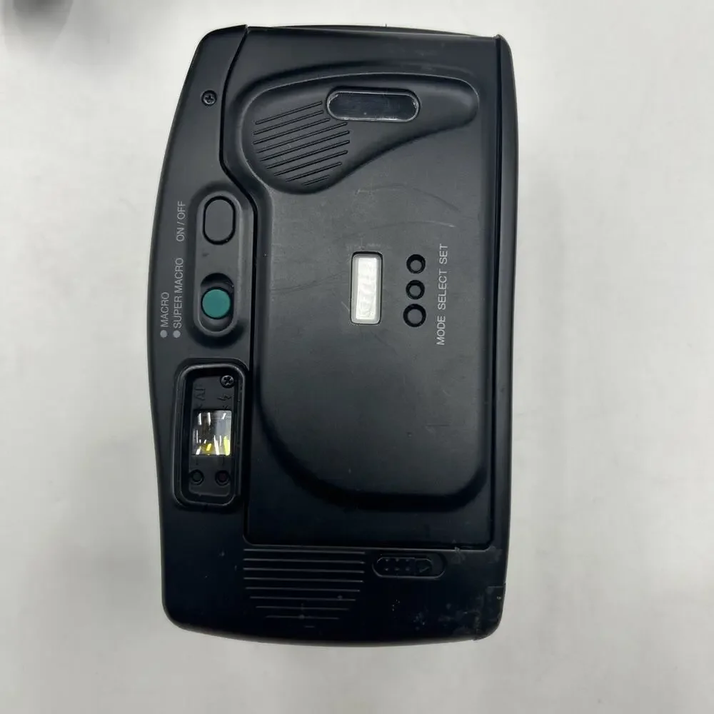 SAMSUNG Maxima Zoom 105 35mm Film Camera With Case UNTESTED